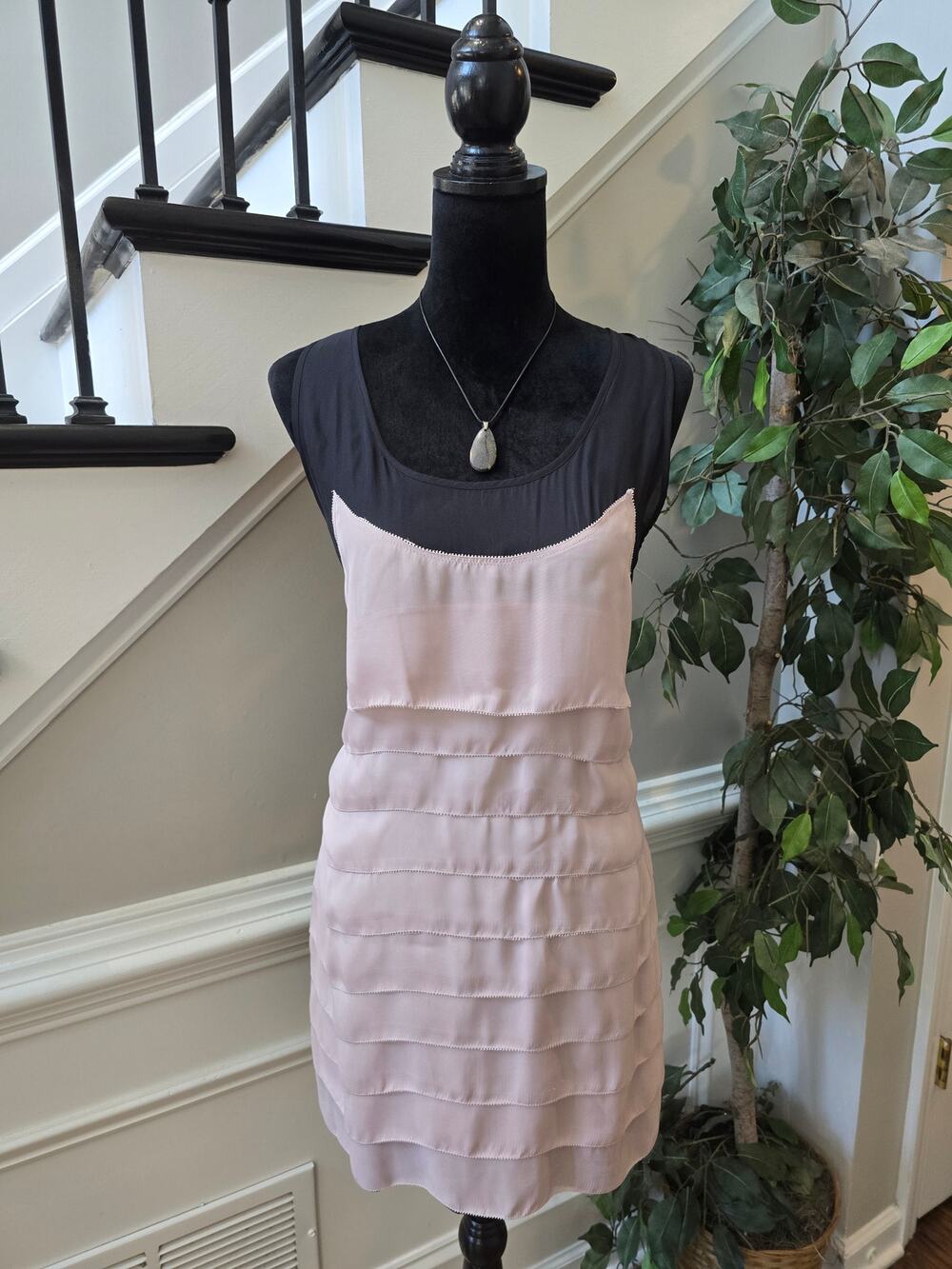 Bb Dakota Sheath Dress Women's Medium Pink/Black Tiered Ruffle Scoop Neck